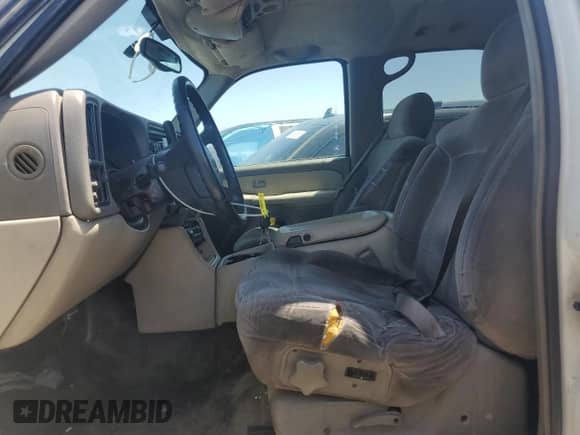 2000 Chevrolet Tahoe LS с VIN 1GNEC13T5YJ172191, выставлен на аукционе Copart как лот 67183635 с пробегом Не указан миль и Списание • Salvage title. История ставок и продаж доступна на DreamBid. Изображение 7.