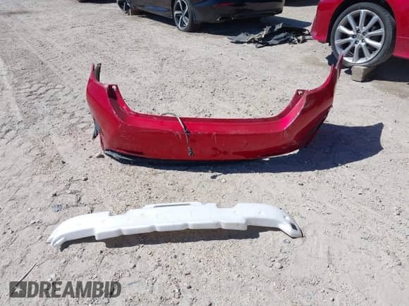 2016 Lexus RC 300 F Sport z VIN JTHSM5BCXG5001041, wystawiony jako IAAI lot #41800718 z przebiegiem 86 523 mil mil oraz . Historia ofert i sprzedaży dostępna na DreamBid. Obrazek 12.