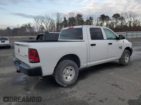 2020 Ram 1500 Tradesman z VIN 3C6RR7KG2LG205374, wystawiony jako Copart lot #86237764 z przebiegiem 25 739 mil mil oraz Nie do naprawy • Non repairable. Historia ofert i sprzedaży dostępna na DreamBid. Obrazek 3.