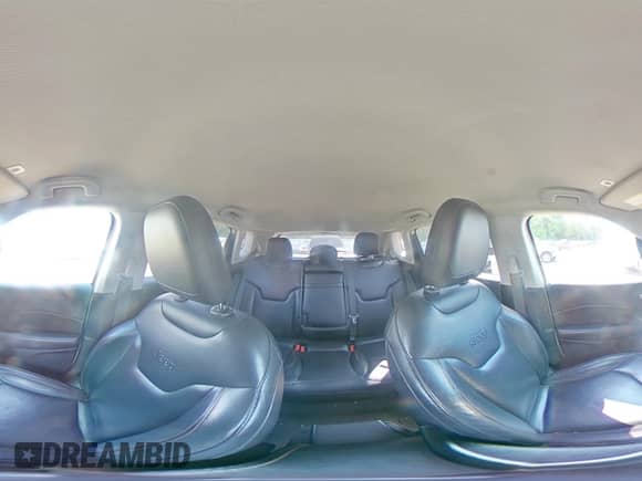 2019 Jeep Compass Limited with VIN 3C4NJCCB7KT662584, listed as a Copart auction lot 68265085 with 75,610 mi miles and Salvage title. Bid and sale history available at DreamBid. Image 14.