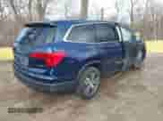 2017 Honda Pilot EX-L z VIN 5FNYF6H50HB070065, wystawiony jako IAAI lot #41242528 z przebiegiem 105 320 mil mil oraz . Historia ofert i sprzedaży dostępna na DreamBid. Obrazek 4.