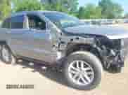 2017 Jeep Grand Cherokee 75th Anniversary z VIN 1C4RJFAG2HC816396, wystawiony jako IAAI lot #42010700 z przebiegiem 109 711 mil mil oraz . Historia ofert i sprzedaży dostępna na DreamBid. Obrazek 17.