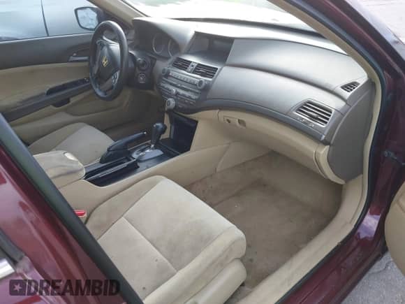 2009 Honda Accord LX-P with VIN 1HGCP26469A189373, listed as a IAAI auction lot 43088196 with 238,248 mi miles and . Bid and sale history available at DreamBid. Image 5.