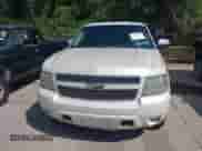 2011 Chevrolet Suburban LTZ с VIN 1GNSCKE09BR201504, выставлен на аукционе IAAI как лот 42703687 с пробегом 223 838 миль миль и . История ставок и продаж доступна на DreamBid. Изображение 6.