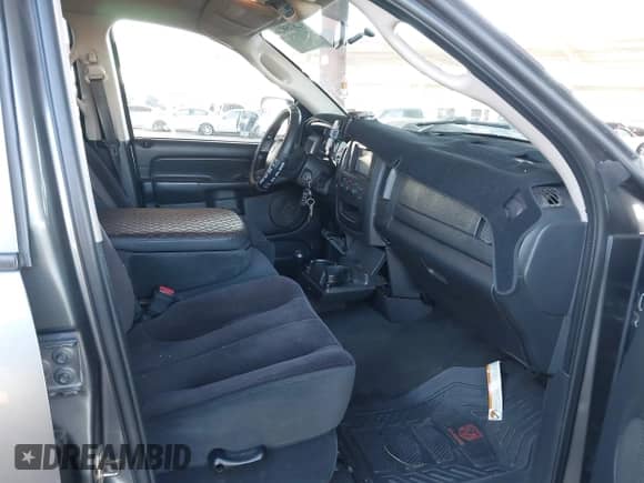 2005 Dodge 2500 SLT z VIN 1D7KS28D65J635057, wystawiony jako IAAI lot #42875824 z przebiegiem 239 295 mil mil oraz . Historia ofert i sprzedaży dostępna na DreamBid. Obrazek 5.