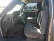 2006 GMC Sierra 1500 SLE с VIN 1GTEC14T96Z111142, выставлен на аукционе Copart как лот 84715684 с пробегом 263 982 миль миль и Списание • Salvage title. История ставок и продаж доступна на DreamBid. Изображение 7.