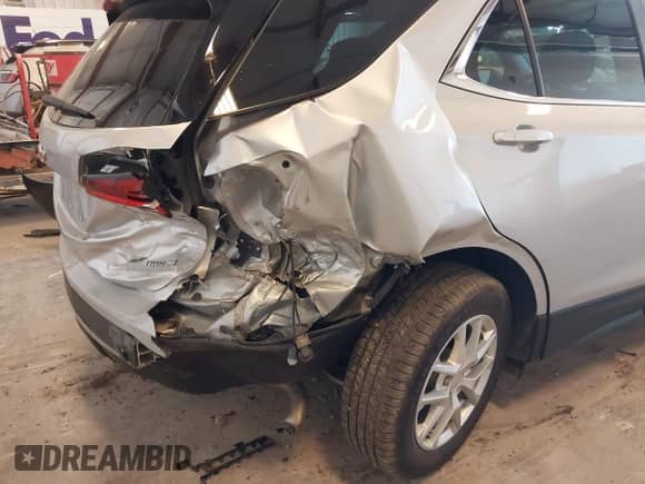2022 Chevrolet Equinox LT with VIN 3GNAXUEV1NS161962, listed as a IAAI auction lot 42873745 with 130,323 mi miles and . Bid and sale history available at DreamBid. Image 6.