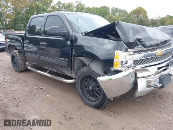 2013 Chevrolet Silverado 1500 LT with VIN 3GCPKSE79DG178016, listed as a IAAI auction lot 43310998 with 219,102 mi miles and . Bid and sale history available at DreamBid. Image 1.