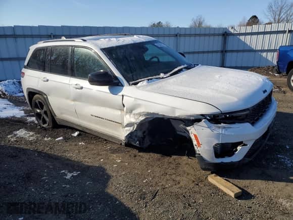 2022 Jeep Grand Cherokee Altitude с VIN 1C4RJHAG9N8598726, выставлен на аукционе Copart как лот 42385205 с пробегом 68 926 миль миль и Списание • Salvage title. История ставок и продаж доступна на DreamBid. Изображение 4.