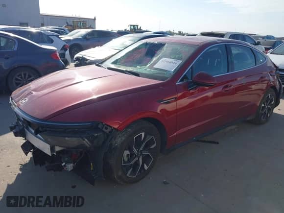 2025 Hyundai Sonata SEL z VIN KMHL64JA9SA438048, wystawiony jako IAAI lot #42884044 z przebiegiem 21 273 mil mil oraz . Historia ofert i sprzedaży dostępna na DreamBid. Obrazek 2.