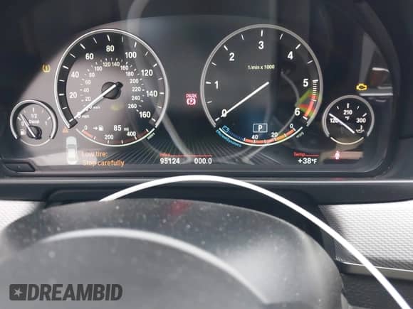 2014 BMW 5 Series 535d with VIN WBAXA5C58ED690612, listed as a IAAI auction lot 41570616 with 95,124 mi miles and . Bid and sale history available at DreamBid. Image 7.