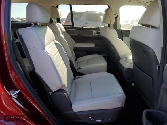 2024 Hyundai Santa Fe Calligraphy с VIN 5NMP5DGL1RH027521, выставлен на аукционе Copart как лот 76500044 с пробегом 1 396 миль миль и Списание • Salvage title. История ставок и продаж доступна на DreamBid. Изображение 11.