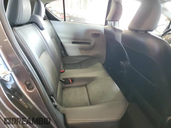 2014 Toyota Prius One z VIN JTDKDTB32E1074995, wystawiony jako Copart lot #69128805 z przebiegiem 110 156 mil mil oraz Szkoda całkowita • Salvage title. Historia ofert i sprzedaży dostępna na DreamBid. Obrazek 10.