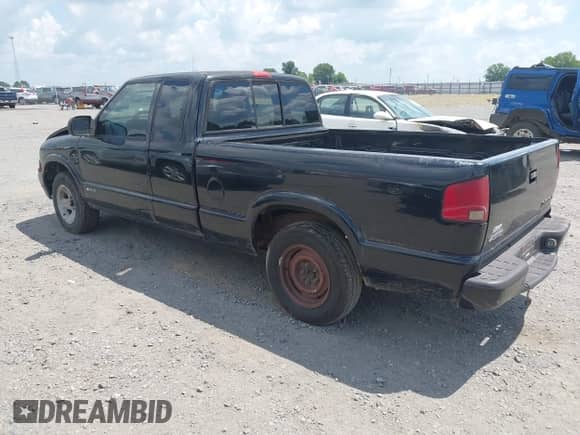 2001 Chevrolet S-10 LS с VIN 1GCCS19W718195697, выставлен на аукционе IAAI как лот 42685805 с пробегом 248 895 миль миль и . История ставок и продаж доступна на DreamBid. Изображение 3.