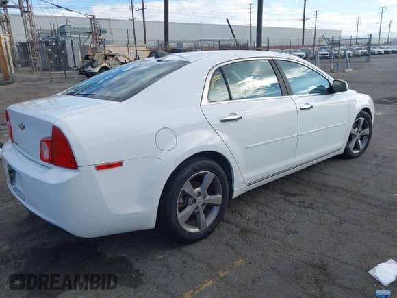 2012 Chevrolet Malibu 1LT z VIN 1G1ZC5E07CF110980, wystawiony jako IAAI lot #43422406 z przebiegiem 91 381 mil mil oraz . Historia ofert i sprzedaży dostępna na DreamBid. Obrazek 4.