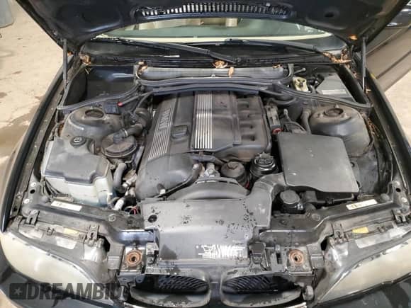 2004 BMW 3 Series 325Ci with VIN WBABD33424PL04972, listed as a Copart auction lot 90369695 with 76,476 mi miles and Salvage title. Bid and sale history available at DreamBid. Image 11.