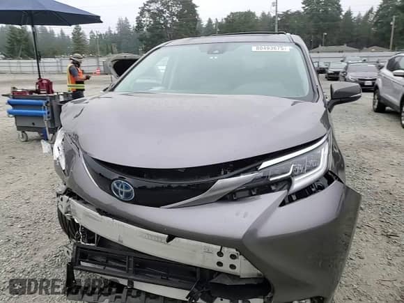 2021 Toyota Sienna Limited с VIN 5TDZSKFC6MS037085, выставлен на аукционе Copart как лот 80493675 с пробегом 41 861 миль миль и Списание • Salvage title. История ставок и продаж доступна на DreamBid. Изображение 15.