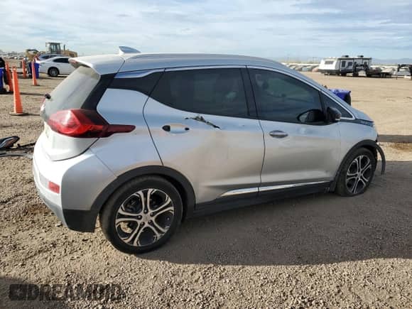 2017 Chevrolet Bolt EV Premier с VIN 1G1FX6S05H4188940, выставлен на аукционе Copart как лот 89669605 с пробегом 155 809 миль миль и Списание • Salvage title. История ставок и продаж доступна на DreamBid. Изображение 3.