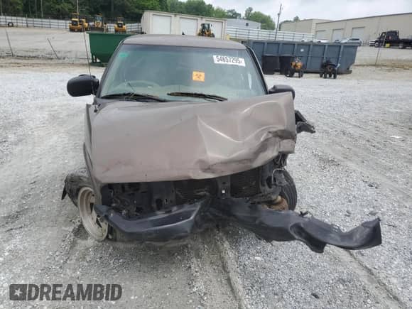 1999 Chevrolet S-10 LS с VIN 1GCCS19XXX8169080, выставлен на аукционе Copart как лот 54657295 с пробегом Не указан миль и Списание • Salvage title. История ставок и продаж доступна на DreamBid. Изображение 5.