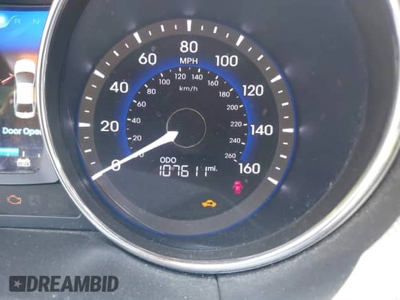 2015 Hyundai Sonata Limited с VIN KMHEC4A48FA122531, выставлен на аукционе IAAI как лот 42129375 с пробегом 107 611 миль миль и . История ставок и продаж доступна на DreamBid. Изображение 16.