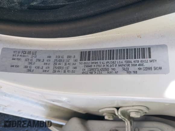 2020 Ram 1500 Big Horn z VIN 1C6RREBT3LN252583, wystawiony jako IAAI lot #41767035 z przebiegiem 218 563 mil mil oraz . Historia ofert i sprzedaży dostępna na DreamBid. Obrazek 9.