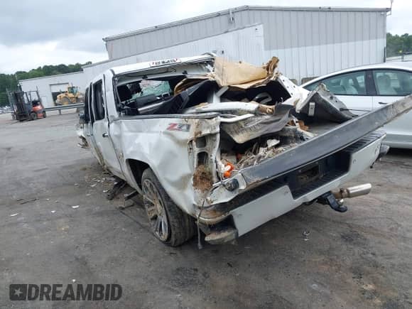2017 Chevrolet Silverado 1500 LTZ z VIN 3GCUKSEJ8HG414143, wystawiony jako IAAI lot #43029773 z przebiegiem 171 824 mil mil oraz . Historia ofert i sprzedaży dostępna na DreamBid. Obrazek 3.