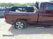 2005 Dodge 1500 SLT z VIN 1D7HU16D95J580086, wystawiony jako IAAI lot #42277801 z przebiegiem 93 975 mil mil oraz . Historia ofert i sprzedaży dostępna na DreamBid. Obrazek 12.