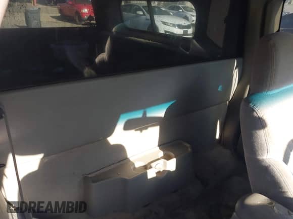 2001 Chevrolet S-10 LS Xtreme с VIN 1GCCS195718131683, выставлен на аукционе IAAI как лот 43299469 с пробегом 105 170 миль миль и . История ставок и продаж доступна на DreamBid. Изображение 8.