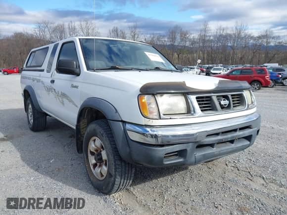 1998 Nissan Frontier XE z VIN 1N6DD26Y4WC361816, wystawiony jako IAAI lot #41783622 z przebiegiem 141 834 mil mil oraz . Historia ofert i sprzedaży dostępna na DreamBid. Obrazek 6.