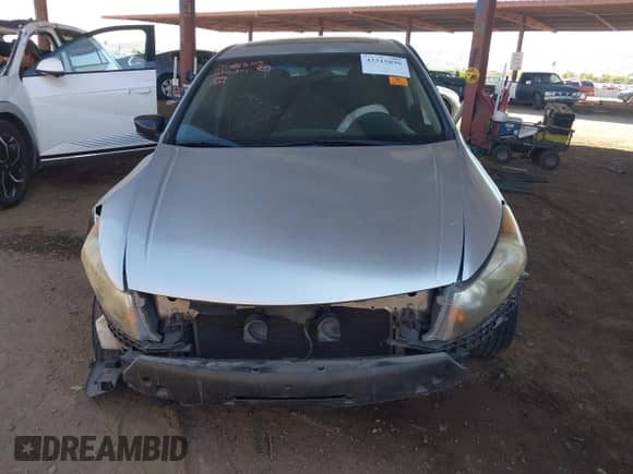 2008 Honda Accord EX z VIN JHMCP26718C061309, wystawiony jako IAAI lot #43315896 z przebiegiem 184 006 mil mil oraz . Historia ofert i sprzedaży dostępna na DreamBid. Obrazek 13.