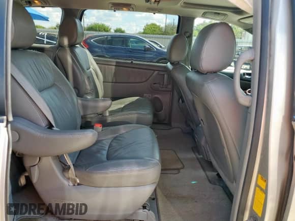 2010 Toyota Sienna XLE с VIN 5TDYK4CC9AS342491, выставлен на аукционе Copart как лот 84887455 с пробегом 241 451 миль миль и Списание • Salvage title. История ставок и продаж доступна на DreamBid. Изображение 10.