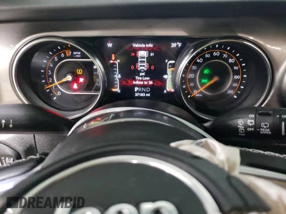 2021 Jeep Wrangler Unlimited Sahara with VIN 1C4HJXEG7MW659596, listed as a Copart auction lot 84426304 with 37,183 mi miles and Salvage title. Bid and sale history available at DreamBid. Image 9.