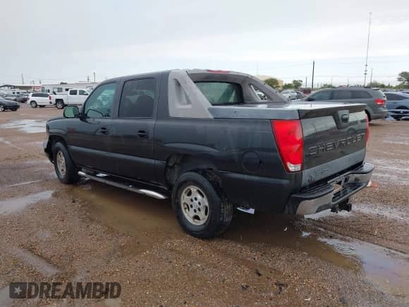 2003 Chevrolet Avalanche with VIN 3GNEC13T33G258609, listed as a IAAI auction lot 42502366 with 182,340 mi miles and . Bid and sale history available at DreamBid. Image 3.