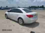 2013 Chevrolet Cruze LS с VIN 1G1PA5SH2D7303184, выставлен на аукционе IAAI как лот 42589388 с пробегом 135 754 миль миль и . История ставок и продаж доступна на DreamBid. Изображение 3.