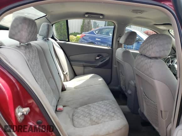 2004 Chevrolet Malibu LS z VIN 1G1ZT54894F100315, wystawiony jako Copart lot #62505214 z przebiegiem 240 884 mil mil oraz Nie do naprawy • Non repairable. Historia ofert i sprzedaży dostępna na DreamBid. Obrazek 10.