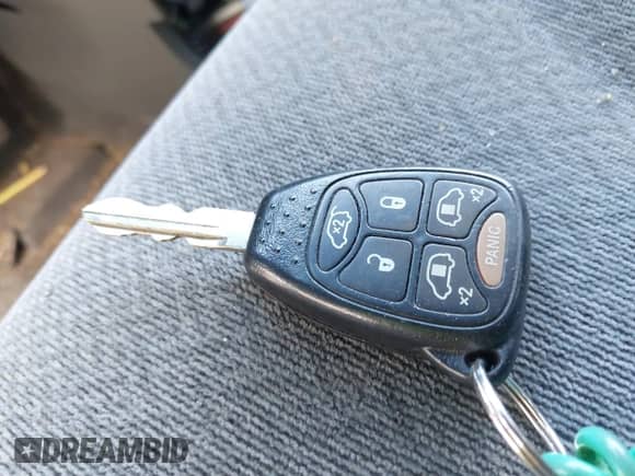 2006 Dodge Grand Caravan SXT z VIN 2D8GP44L26R721331, wystawiony jako IAAI lot #42173950 z przebiegiem 178 297 mil mil oraz . Historia ofert i sprzedaży dostępna na DreamBid. Obrazek 11.