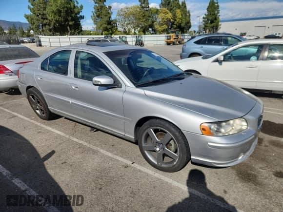 2007 Volvo S60 2.5L Turbo с VIN YV1RS592872643515, выставлен на аукционе Copart как лот 71086295 с пробегом 116 805 миль миль и Списание • Salvage title. История ставок и продаж доступна на DreamBid. Изображение 4.