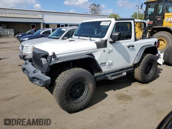 2018 Jeep Wrangler Sport with VIN 1C4GJXAG0JW152732, listed as a Copart auction lot 81301625 with 72,730 mi miles and Salvage title. Bid and sale history available at DreamBid. Image 1.