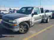 2002 Chevrolet Silverado 1500 LS с VIN 2GCEC19V621248522, выставлен на аукционе IAAI как лот 43529397 с пробегом Не указан миль и . История ставок и продаж доступна на DreamBid. Изображение 2.