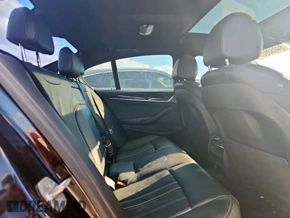 2018 BMW 5 Series 530i с VIN WBAJA5C54JWA35533, выставлен на аукционе Copart как лот 84053925 с пробегом 89 107 миль миль и Чистый • Clean title. История ставок и продаж доступна на DreamBid. Изображение 10.