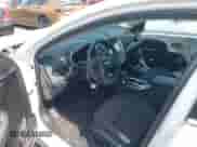 2022 Chevrolet Malibu LT z VIN 1G1ZD5ST1NF124730, wystawiony jako IAAI lot #43152572 z przebiegiem 65 059 mil mil oraz . Historia ofert i sprzedaży dostępna na DreamBid. Obrazek 5.