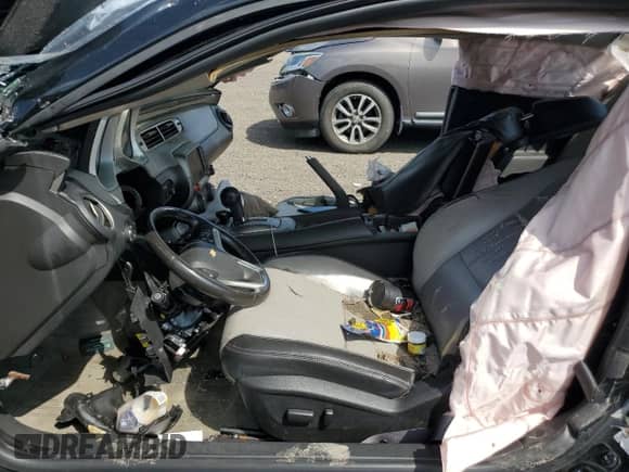 2014 Chevrolet Camaro LT z VIN 2G1FC1E37E9200874, wystawiony jako Copart lot #68352535 z przebiegiem Nie podano mil oraz Szkoda całkowita • Salvage title. Historia ofert i sprzedaży dostępna na DreamBid. Obrazek 7.