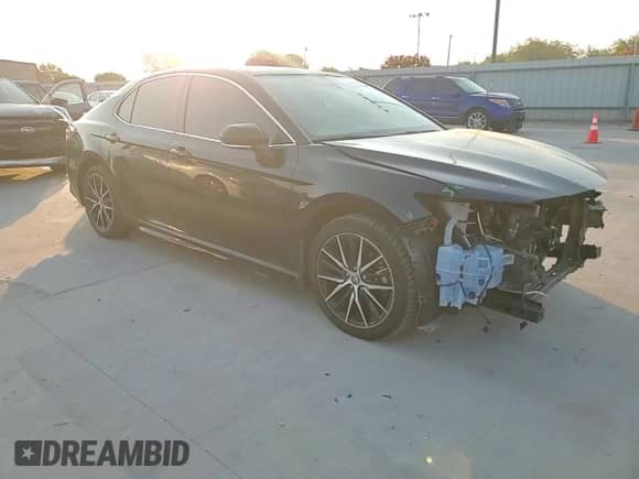 2023 Toyota Camry SE z VIN 4T1G11AKXPU798958, wystawiony jako Copart lot #81294885 z przebiegiem 67 379 mil mil oraz Szkoda całkowita • Salvage title. Historia ofert i sprzedaży dostępna na DreamBid. Obrazek 13.