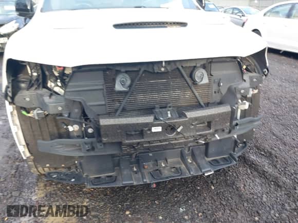 2019 Dodge Durango GT with VIN 1C4RDJDG5KC833738, listed as a IAAI auction lot 41570422 with 57,259 mi miles and . Bid and sale history available at DreamBid. Image 6.