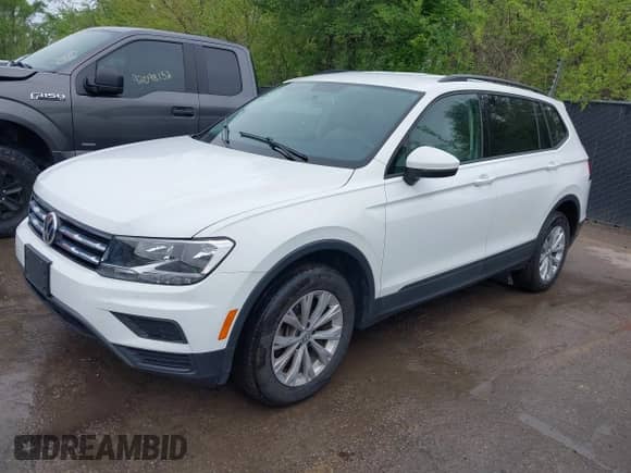 2020 Volkswagen Tiguan S с VIN 3VV1B7AX2LM078043, выставлен на аукционе IAAI как лот 42049047 с пробегом 67 157 миль миль и . История ставок и продаж доступна на DreamBid. Изображение 19.