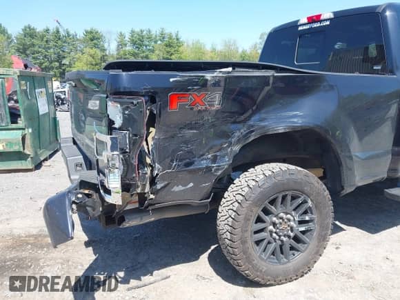 2019 Ford F-250 XL with VIN 1FT7W2B64KEG62759, listed as a IAAI auction lot 42241483 with 64,683 mi miles and . Bid and sale history available at DreamBid. Image 6.