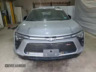 2024 Chevrolet Blazer EV eAWD RS z VIN 3GNKDCRJ1RS177373, wystawiony jako Copart lot #62331885 z przebiegiem 886 mil mil oraz Szkoda całkowita • Salvage title. Historia ofert i sprzedaży dostępna na DreamBid. Obrazek 5.