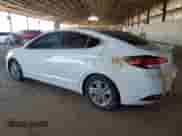 2019 Hyundai Elantra SEL с VIN 5NPD84LF1KH408899, выставлен на аукционе Copart как лот 83816395 с пробегом 102 563 миль миль и Списание • Salvage title. История ставок и продаж доступна на DreamBid. Изображение 2.