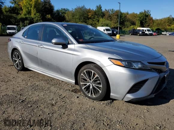 2019 Toyota Camry LE с VIN 4T1B11HK8KU173533, выставлен на аукционе Copart как лот 85150425 с пробегом 277 563 миль миль и Чистый • Clean title. История ставок и продаж доступна на DreamBid. Изображение 4.