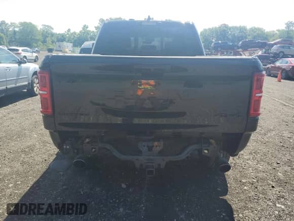 2025 Ram 1500 Limited z VIN 1C6SRFHP5SN618981, wystawiony jako Copart lot #63689855 z przebiegiem 7 247 mil mil oraz Szkoda całkowita • Salvage title. Historia ofert i sprzedaży dostępna na DreamBid. Obrazek 6.